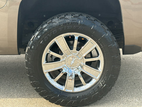 Used 2014 Chevrolet Silverado 1500 High Country w/ High Country Premium Package image 8
