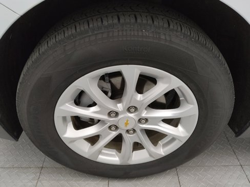 Used 2020 Chevrolet Equinox LS w/ LS Convenience Package image 31