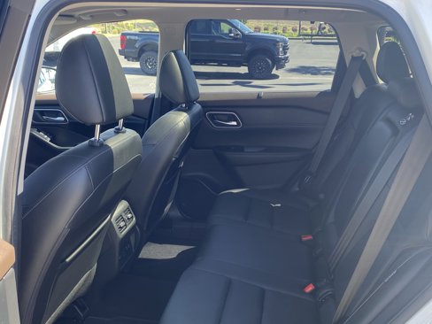 Used 2021 Nissan Rogue SL image 10