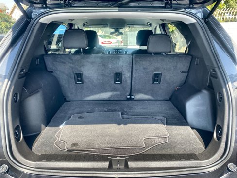 Used 2022 Chevrolet Equinox LT w/ LPO, Cargo Package image 25