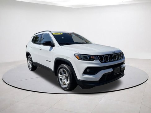 Certified 2024 Jeep Compass Latitude image 1