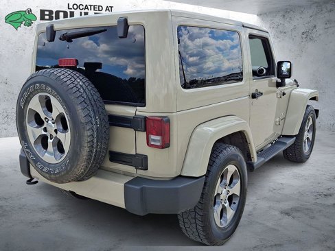 Used 2017 Jeep Wrangler Sahara w/ Connectivity Group image 8
