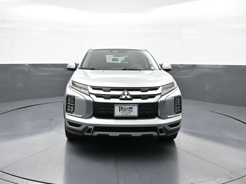 Used 2022 Mitsubishi Outlander Sport LE image 2
