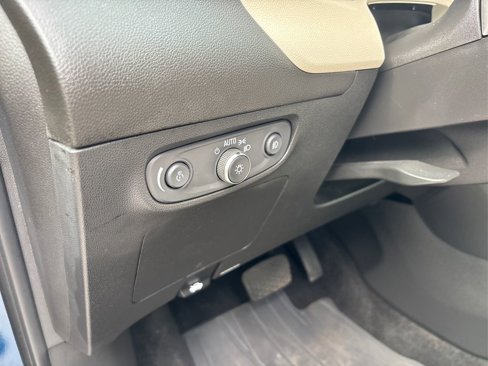 Used 2020 Buick Encore GX Select image 39