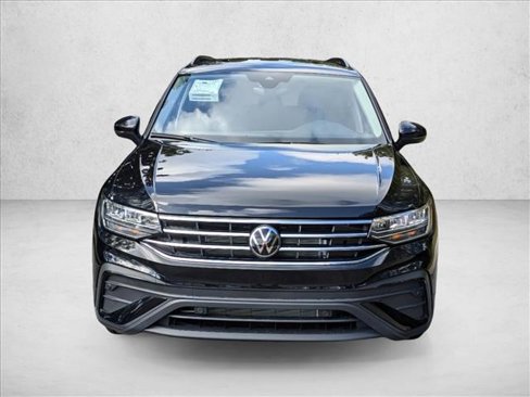 Used 2024 Volkswagen Tiguan S image 6