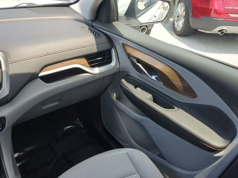 Used 2018 GMC Terrain SLE image 18