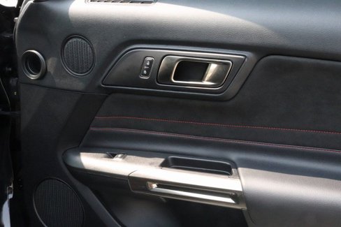 Used 2018 Ford Mustang Shelby GT350R w/ GT350R Equipment Group 920A image 68