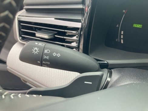 New 2025 Toyota Camry SE image 19
