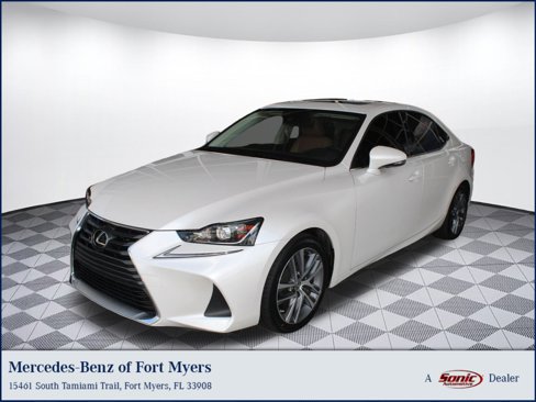 Used 2020 Lexus IS 300 image 1