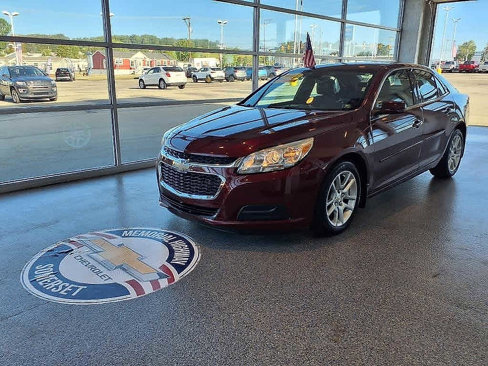 Used 2015 Chevrolet Malibu LT w/ Power Convenience Package image 3