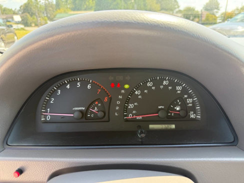 Used 2004 Toyota Camry LE image 17
