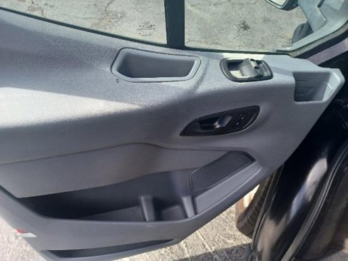 Used 2018 Ford Transit 250 156 image 9