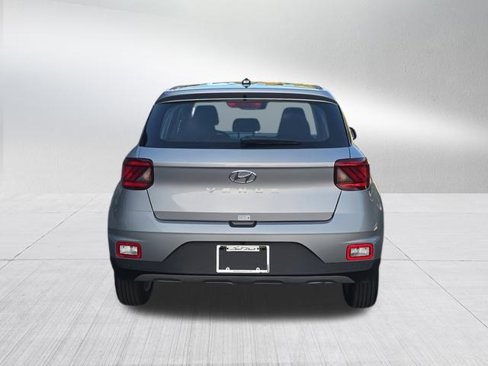 New 2025 Hyundai Venue SE image 6