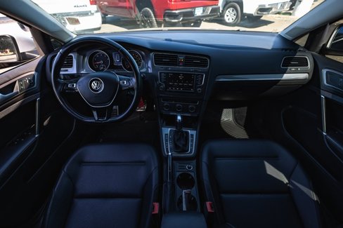 Used 2017 Volkswagen Golf Alltrack image 17