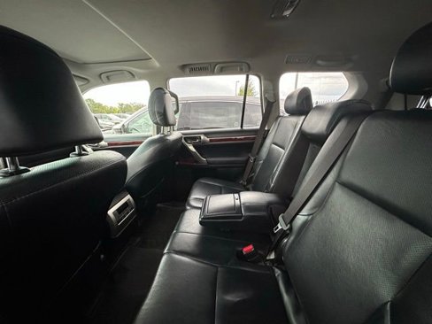 Used 2012 Lexus GX 460 image 9