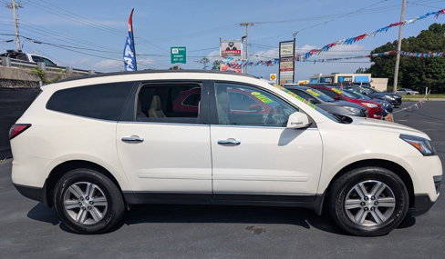 Used 2015 Chevrolet Traverse LT image 4