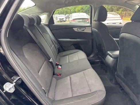 Used 2023 Kia Forte LXS w/ LXS Technology Package image 15