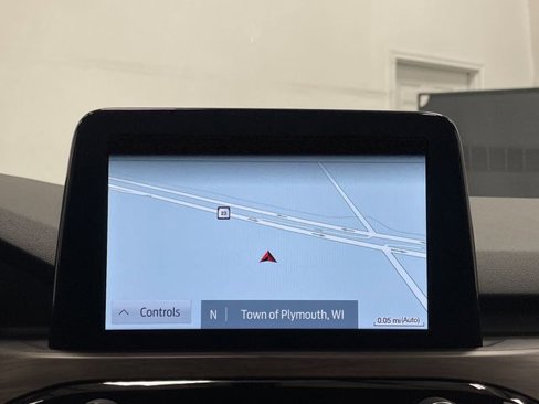 Used 2020 Ford Escape Titanium image 9
