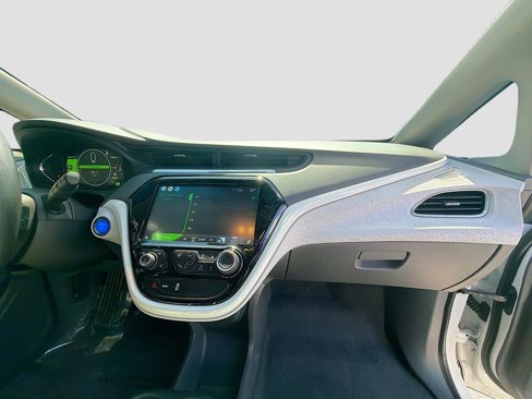 Used 2020 Chevrolet Bolt LT image 34
