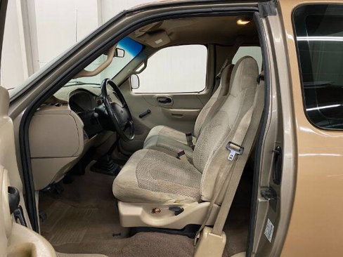 Used 2001 Ford F150 XLT image 9