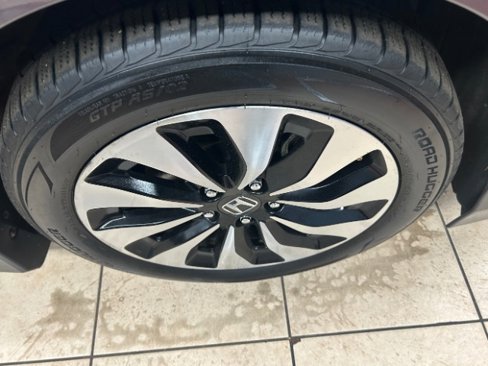 Used 2017 Honda Accord Touring image 21