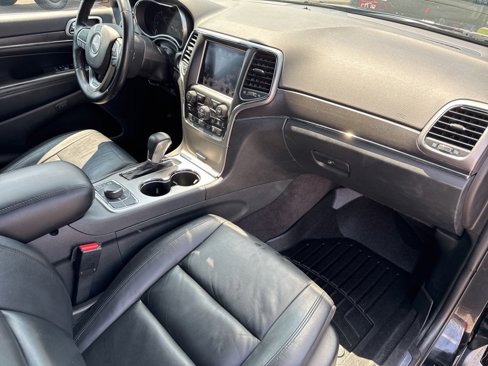 Used 2018 Jeep Grand Cherokee Limited image 27