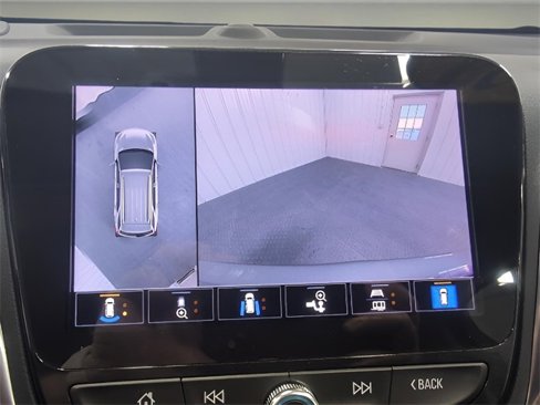 Used 2024 Chevrolet Equinox Premier image 4