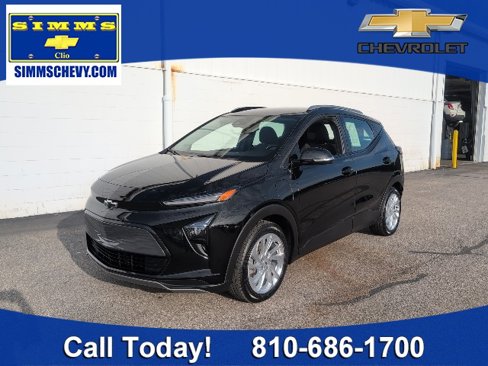 Used 2023 Chevrolet Bolt EUV LT w/ Comfort Package image 1