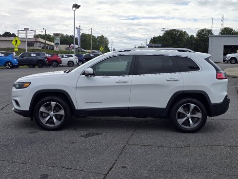 Used 2019 Jeep Cherokee Limited image 23