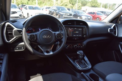 Used 2020 Kia Soul LX image 7