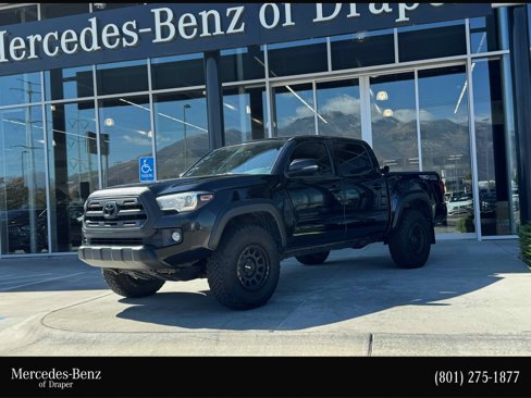 Used 2017 Toyota Tacoma SR image 1