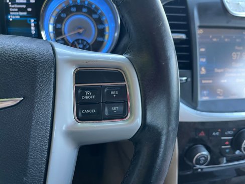 Used 2014 Chrysler 300 image 30