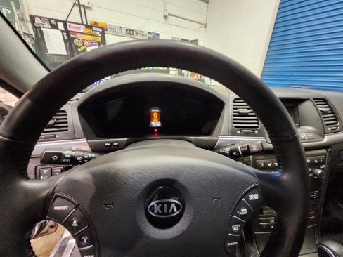 Used 2007 Kia Amanti w/ Leather Pkg image 8