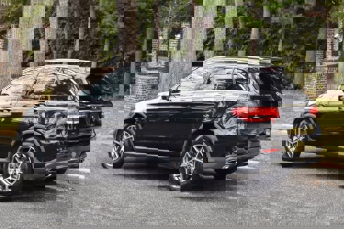 Used 2019 Mercedes-Benz GLC 300 4MATIC w/ Multimedia Package image 6