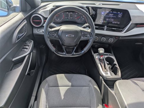 Used 2024 Chevrolet Trax RS w/ Driver Confidence Package image 16