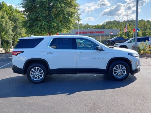 Used 2022 Chevrolet Traverse LS image 26