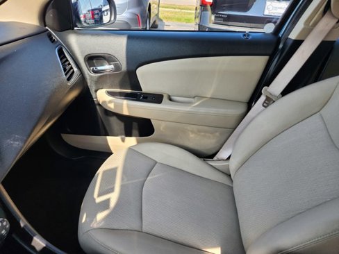 Used 2012 Chrysler 200 Touring w/ Cold Weather Group image 15