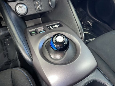 Certified 2024 Nissan Leaf S image 26