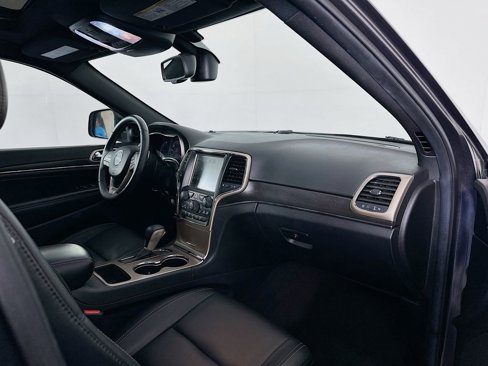 Used 2016 Jeep Grand Cherokee Limited image 30