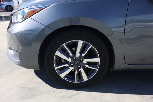 Used 2023 Nissan Versa SV image 11