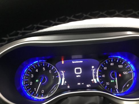 New 2025 Chrysler Pacifica Select image 38