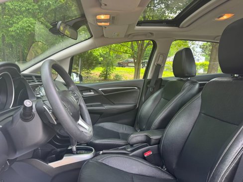 Used 2019 Honda Fit EX image 16