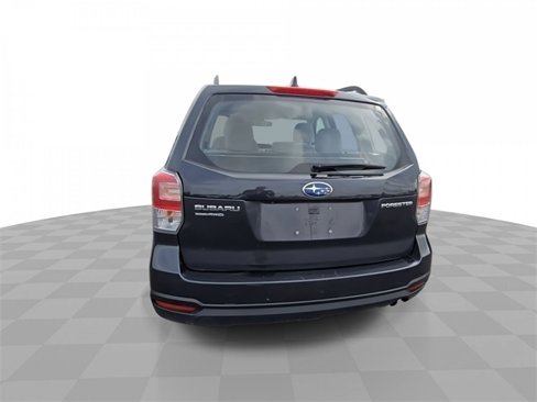 Used 2018 Subaru Forester 2.5i w/ Alloy Wheel Package image 7