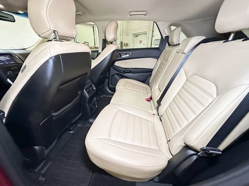 Used 2019 Ford Edge SEL w/ Equipment Group 201A image 27