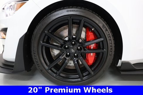 Used 2022 Ford Mustang Shelby GT500 w/ Technology Package image 41