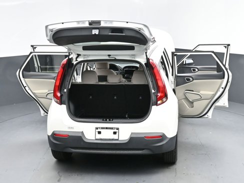 Used 2022 Kia Soul S image 16