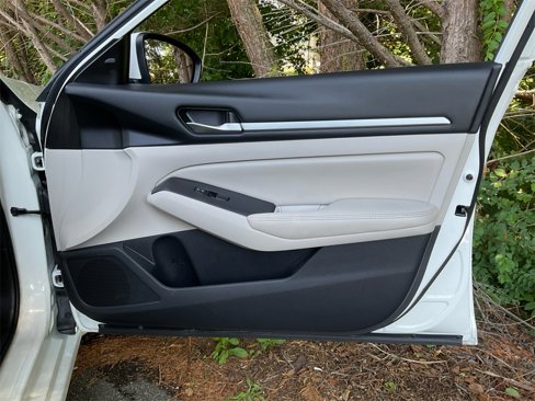 Used 2022 Nissan Altima 2.5 SV image 27