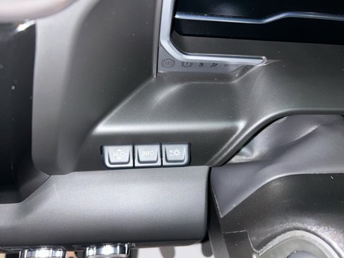 Used 2023 GMC Sierra 1500 AT4 w/ AT4 Premium Package image 23