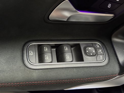 Used 2023 Mercedes-Benz CLA 250 4MATIC image 15