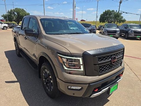 Certified 2024 Nissan Titan PRO-4X w/ Pro-4x Utility Package image 7